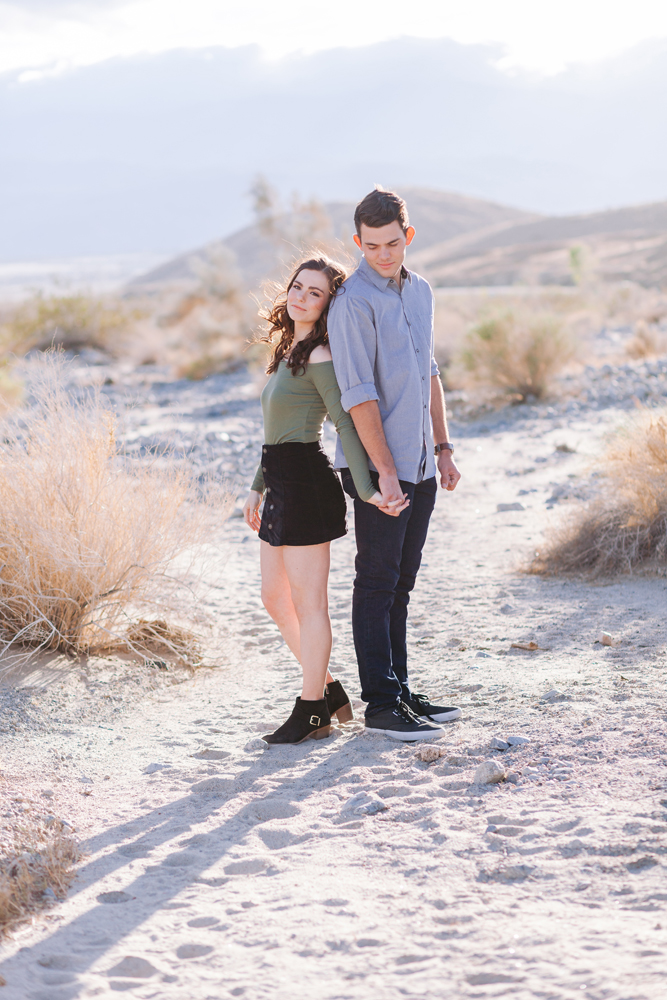 indio couple desert