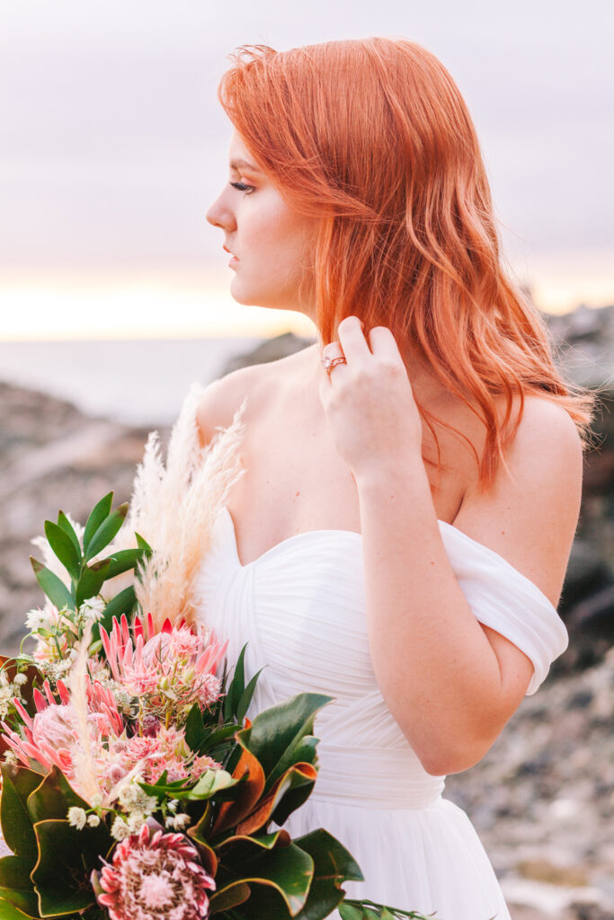 bride bouquet beach