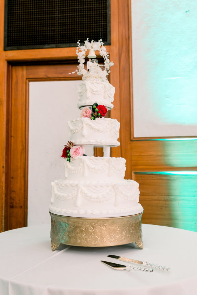 vintage wedding cake