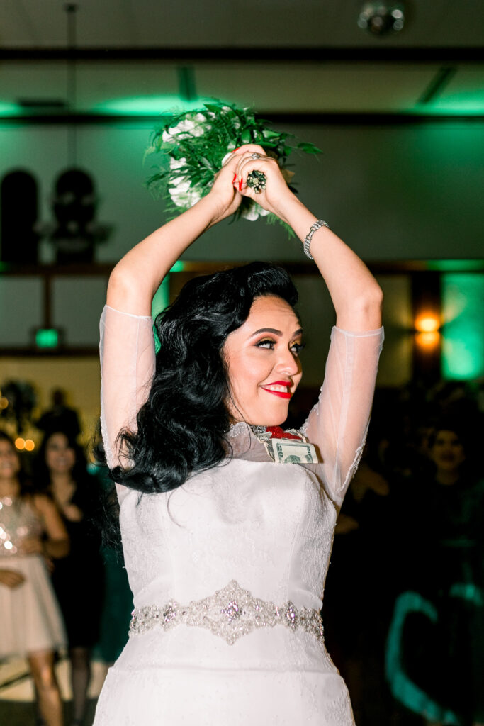 vintage wedding bouquet toss