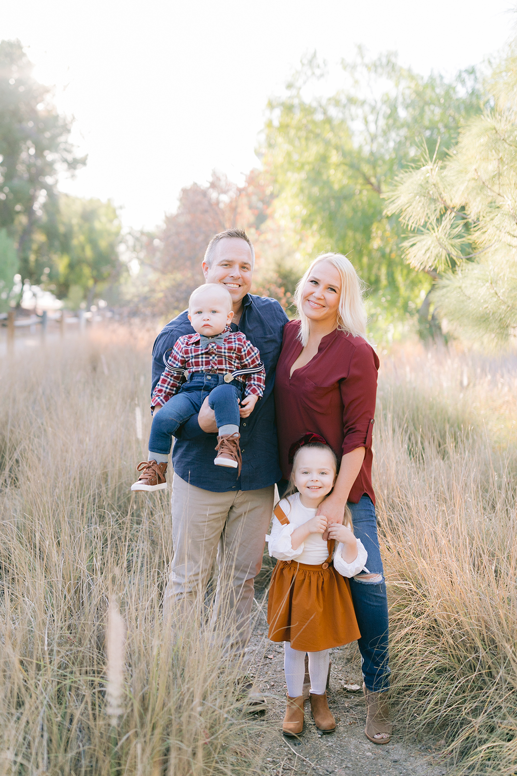 family holiday mini session nature trail park portrait senior